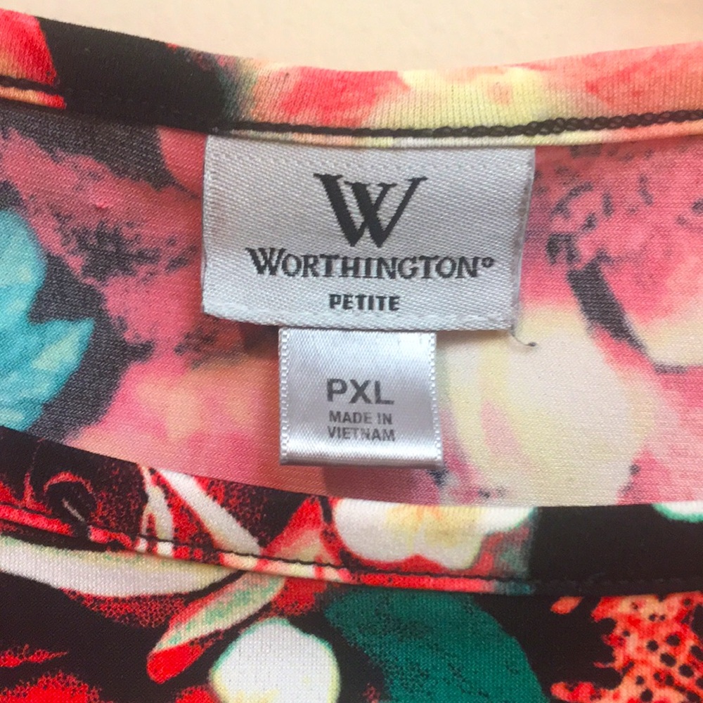 Floral Cap Sleeve Top - Picture 3 of 5